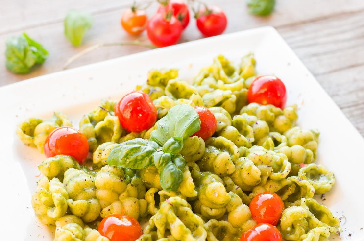 Pesto-Sorten-alternative-Varianten-zum-Basilikum-Pesto