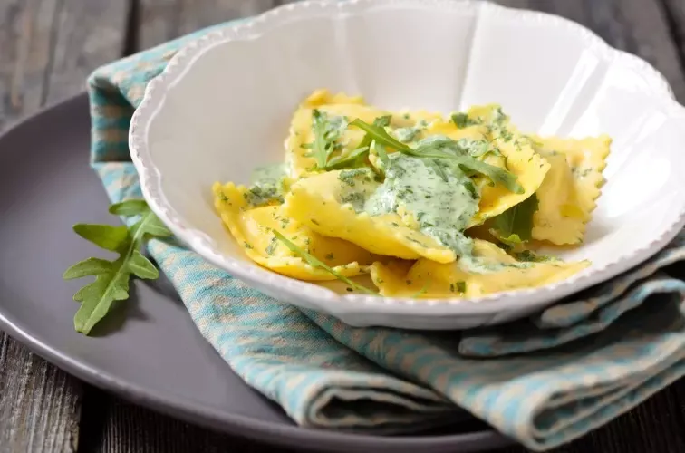Ravioli Burrata e Rucola