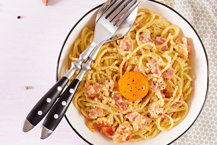original-spaghetti-carbonara-min